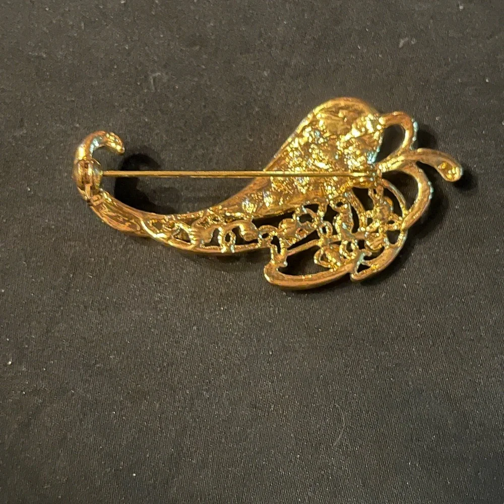 Abstract Gold Tone Leaf Brooch with Orange Rhinestones